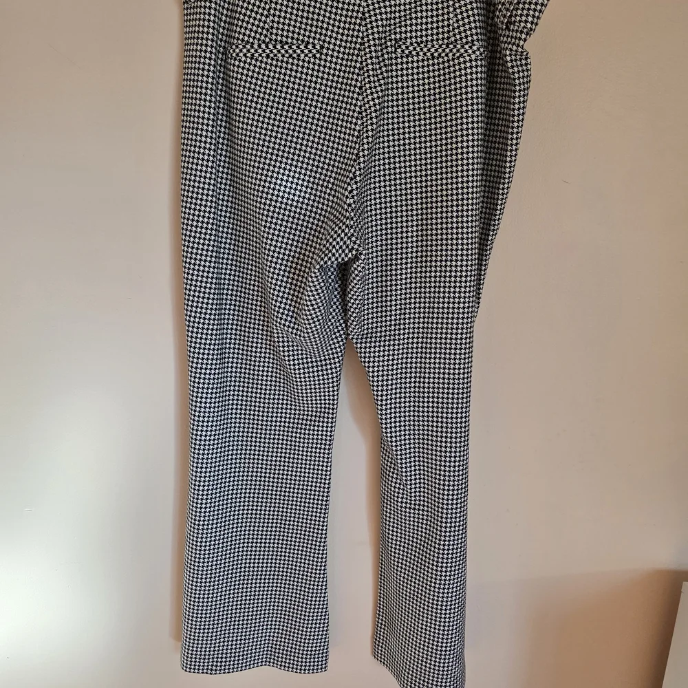 Torrid Black and White Houndstooth Women's Trousers - Picture 5 of 8